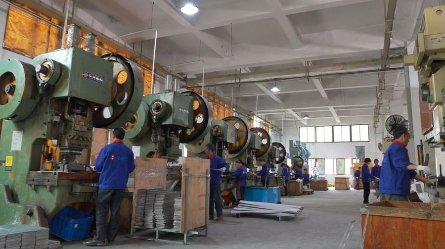 the workshop of solar flashing